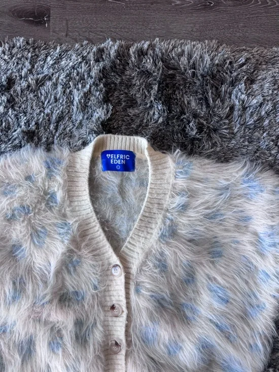 Aelfric Eden Cream Sweater with Pale Blue Accents - Picture 6 of 6